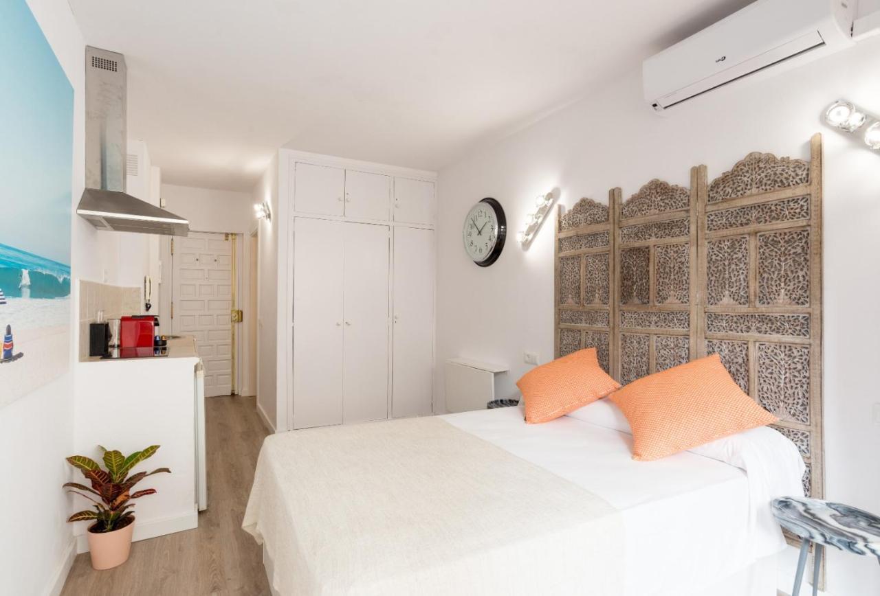 Studio Malagueta Beach Малага Екстериор снимка