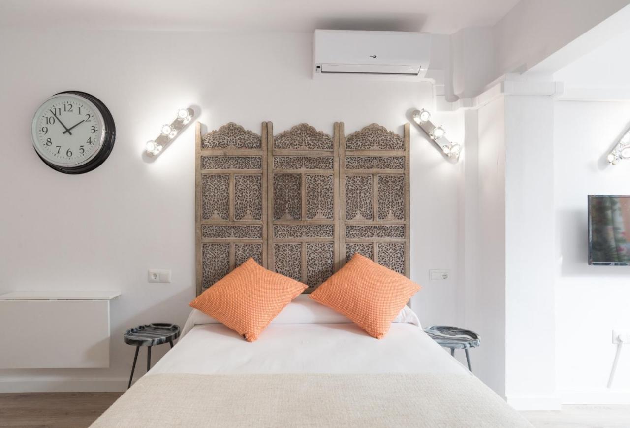 Studio Malagueta Beach Малага Екстериор снимка